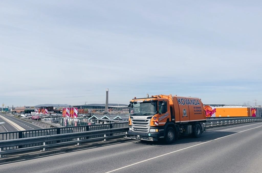 Kovanda-Kehrmaschine im Einsatz für den „NÖ Frühjahrsputz“